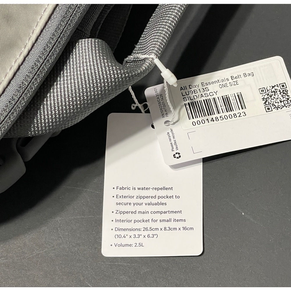 NWT Lululemon All Day Essentials Belt Bag 2.5L (#b2) bin+ - Picture 12 of 12